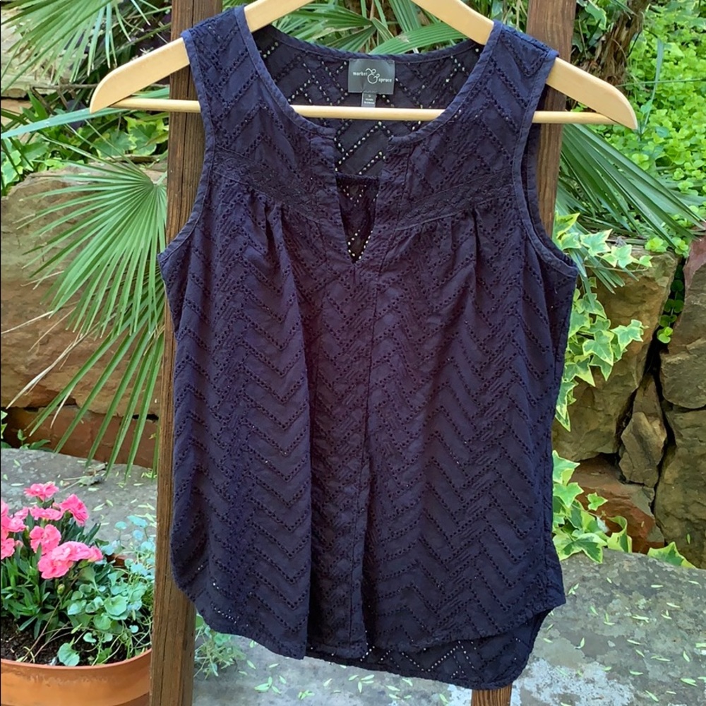 Market & Spruce Navy Sleeveless V pattern eyelet
